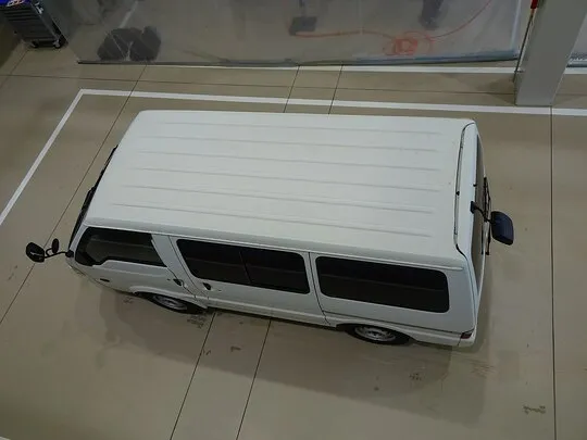 ボンゴバン DX 1t 4WD 2/5人乗り 5ドア ガソリン