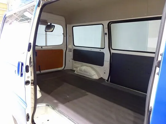 ボンゴバン DX 1t 4WD 2人乗り 5ドア ハイルーフ ガソリン