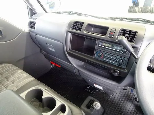 ボンゴバン DX 1t 4WD 2人乗り 5ドア ハイルーフ ガソリン