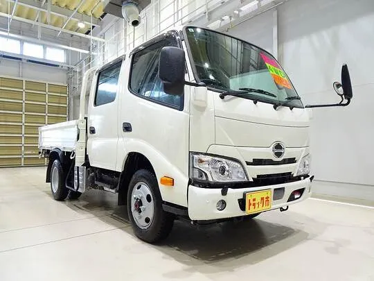デュトロ 2t 4WD 高床 標準セミロング Wキャブ 未使用車