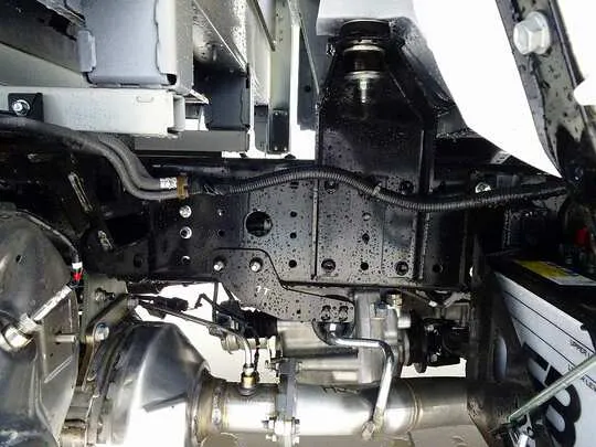 デュトロ 2t 4WD 高床 標準セミロング Wキャブ 未使用車
