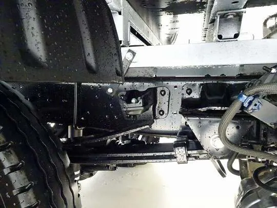 デュトロ 2t 4WD 高床 標準セミロング Wキャブ 未使用車
