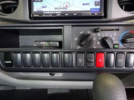 ダイナ 1.25t 4WD FJL Sタイヤ 平ボデー