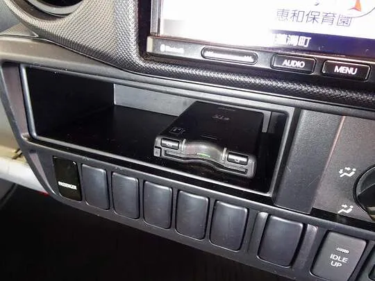 ダイナ 1.25t 4WD FJL Sタイヤ 平ボデー