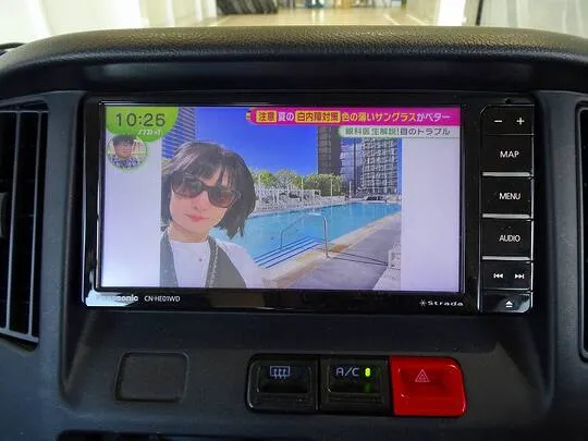 タウンエースバン DX 0.7t 4WD 2/5人乗り 5ドア ガソリン