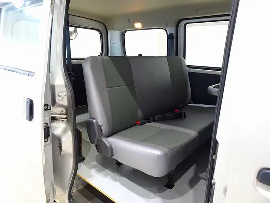 タウンエースバン DX 0.7t 4WD 2/5人乗り 5ドア ガソリン