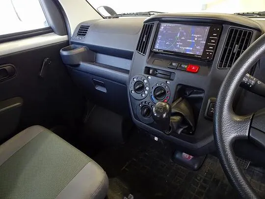タウンエースバン DX 0.7t 4WD 2/5人乗り 5ドア ガソリン