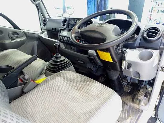 トヨエース 1.35t 4WD FJL Sタイヤ 4No. 低温冷凍車