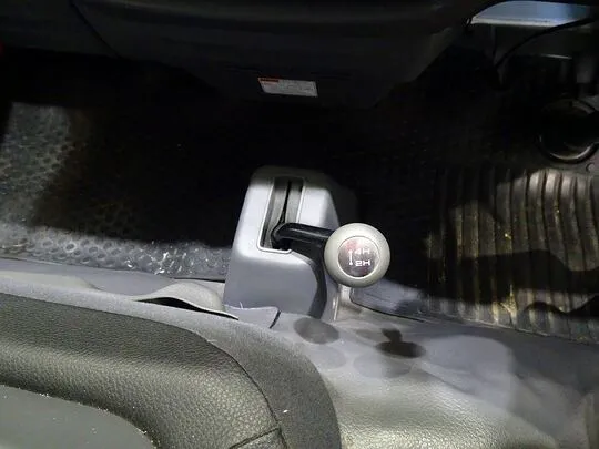 ボンゴバン DX 1t 4WD 2/5人乗り 5ドア ガソリン
