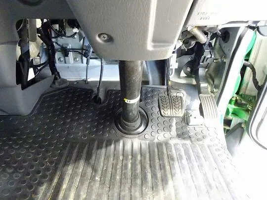 ボンゴバン DX 1t 4WD 2/5人乗り 5ドア ガソリン