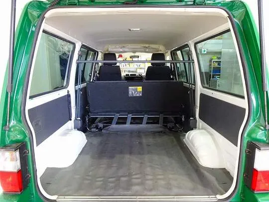 ボンゴバン DX 1t 4WD 2/5人乗り 5ドア ガソリン
