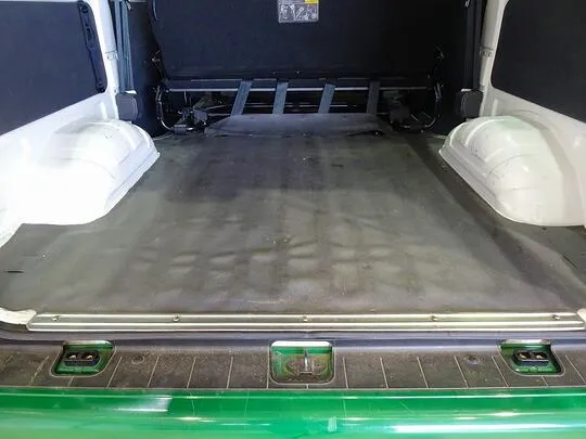 ボンゴバン DX 1t 4WD 2/5人乗り 5ドア ガソリン