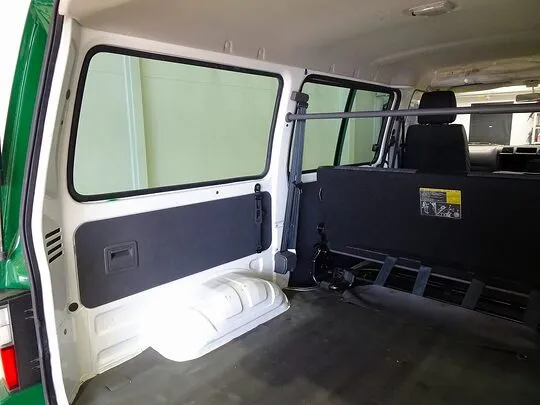 ボンゴバン DX 1t 4WD 2/5人乗り 5ドア ガソリン