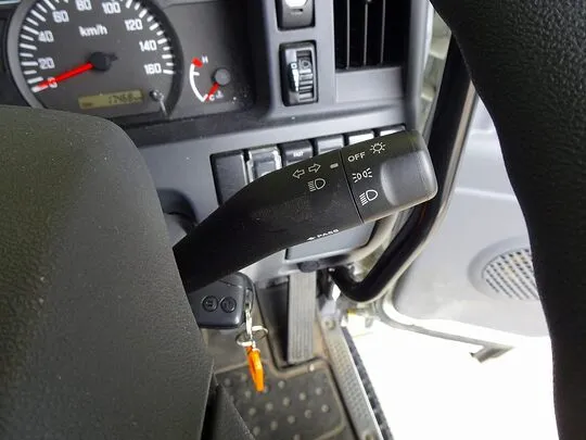 エルフ 2.35t 4WD FFL 深ダンプ