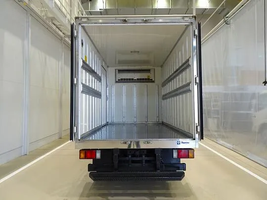 エルフ 1.45t 4WD FFL Wタイヤ 中温冷凍車