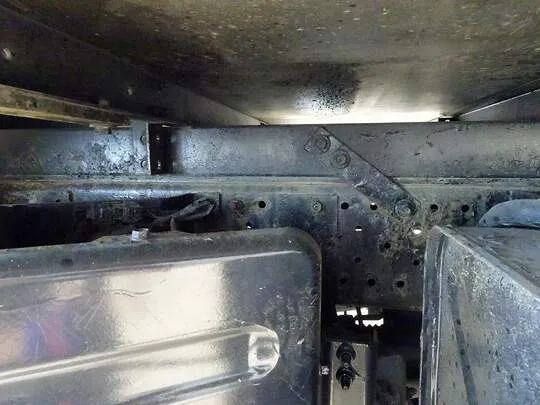 エルフ 1.45t 4WD FFL Wタイヤ 中温冷凍車