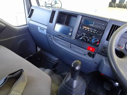 エルフ 1.45t 4WD FFL Wタイヤ 中温冷凍車