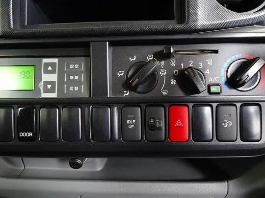 トヨエース 1.35t 4WD FJL Sタイヤ 4No. 中温冷凍車