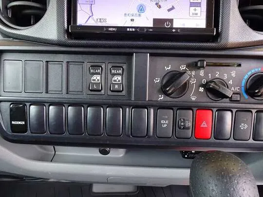 ダイナ 0.95t 4WD FJL Sタイヤ Wキャブ