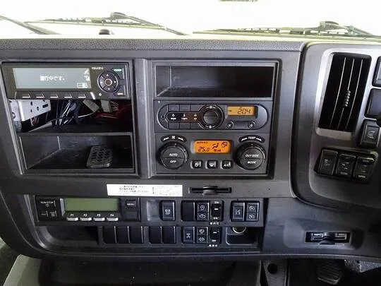 ギガ 12.6t 4軸 低温冷凍車 スタンバイ/サブエンジン付 総輪エアサス 380ps