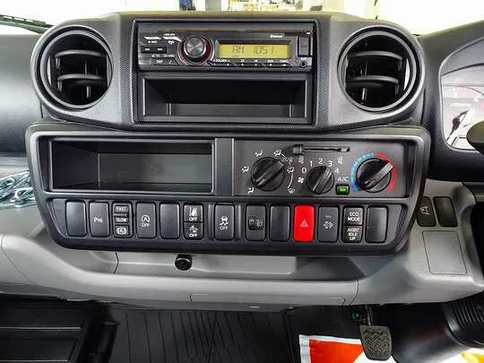 デュトロ 2t FJL 標準 平ボデー