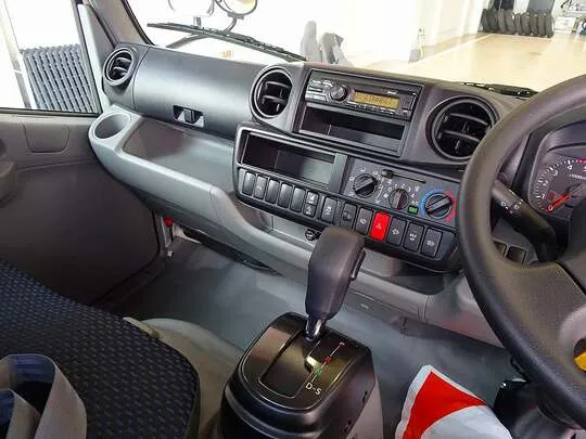 ダイナ 1.5t 4WD JL Wタイヤ 平ボデー 未使用車