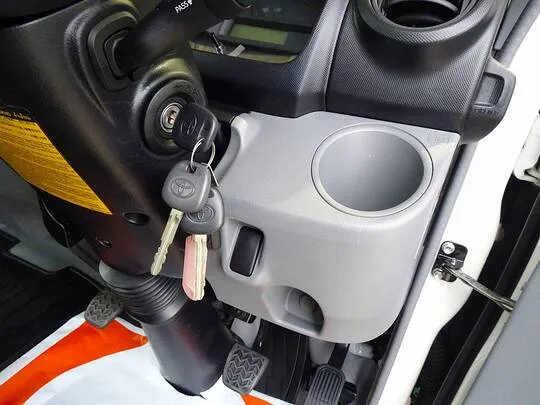 ダイナ 1.35t 4WD FJL Sタイヤ 平ボデー