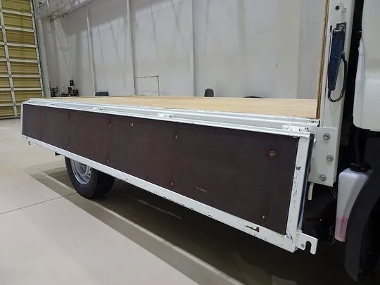 ダイナ 1.35t 4WD FJL Sタイヤ 平ボデー