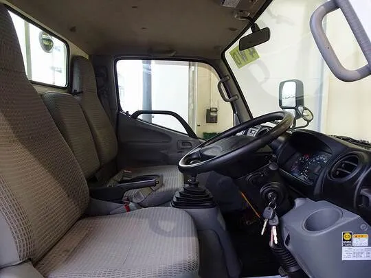 ダイナ 1.35t 4WD FJL Sタイヤ 平ボデー