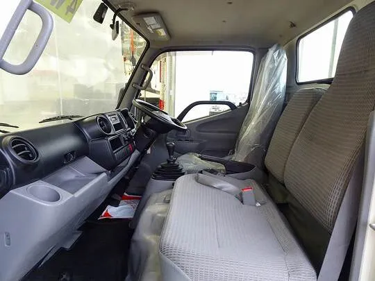 ダイナ 1.35t 4WD FJL Sタイヤ 平ボデー
