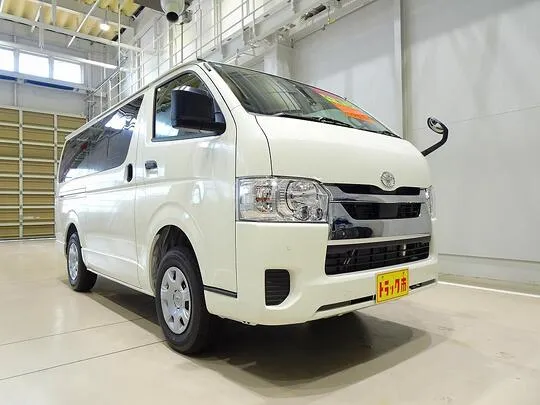 ハイエースバン DX GLパッケージ 1t 4WD 3/6人乗り 5ドア 未使用車