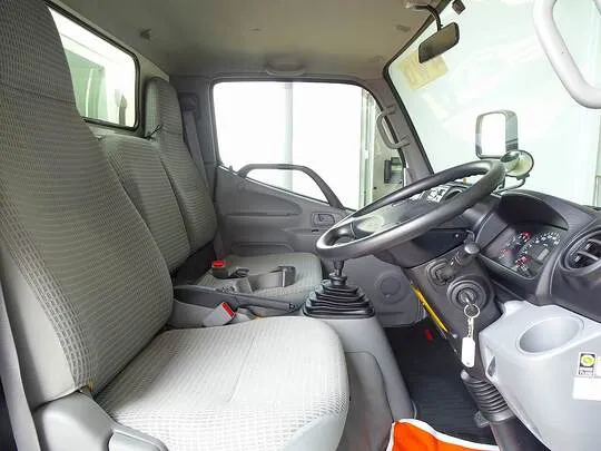 トヨエース 1.35t 4WD FJL Sタイヤ 4No. 中温冷凍車