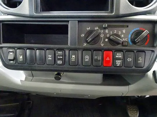 デュトロ 3t 4WD  標準ロング アルミブロック タダノ4段クレーン付