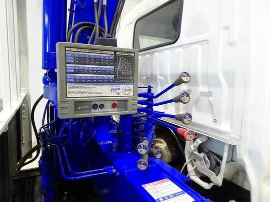 デュトロ 3t 4WD  標準ロング アルミブロック タダノ4段クレーン付