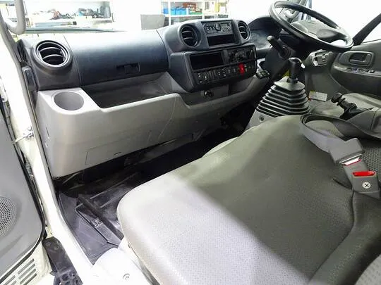 デュトロ 3t 4WD  標準ロング アルミブロック タダノ4段クレーン付