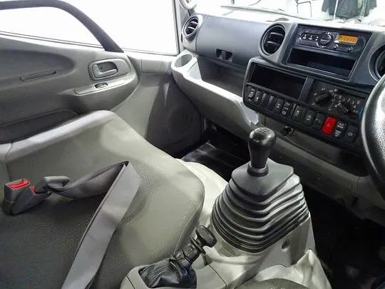 デュトロ 3t 4WD  標準ロング アルミブロック タダノ4段クレーン付