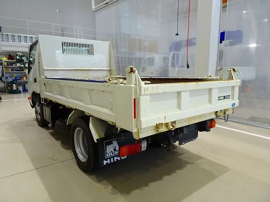 デュトロ 2t 4WD FJL 強化ダンプ