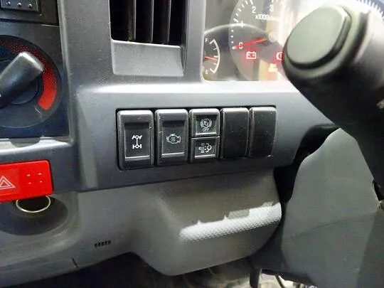 エルフ 2.95t 4No. 4WD FFL 強化ダンプ