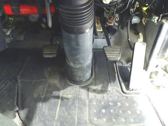 エルフ 2.95t 4No. 4WD FFL 強化ダンプ