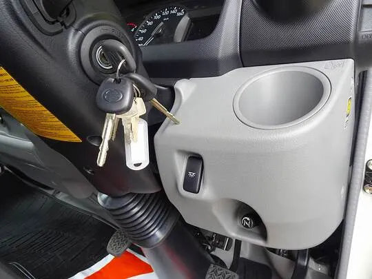 デュトロ 2t FJL 標準 アルミバン 未使用車
