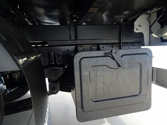 デュトロ 2t FJL 標準 アルミバン 未使用車