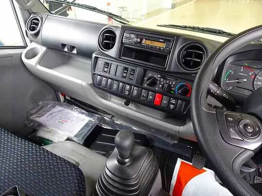 デュトロ 2t FJL 標準 アルミバン 未使用車
