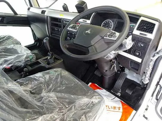 ファイター 3.5t 標準ベッドレス アームロール  220ps 未使用車