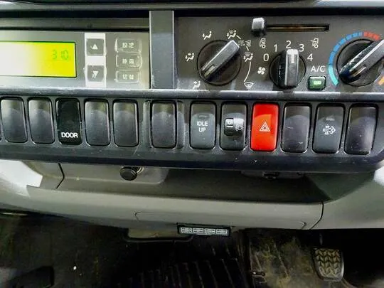 トヨエース 1.35t 4WD FJL Sタイヤ 4No. 低温冷凍車