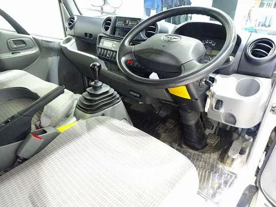 トヨエース 1.35t 4WD FJL Sタイヤ 4No. 低温冷凍車