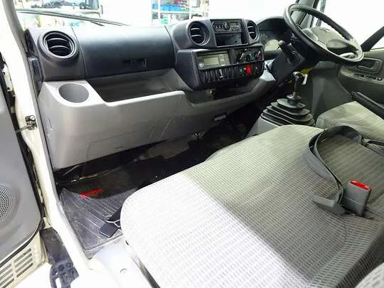 トヨエース 1.35t 4WD FJL Sタイヤ 4No. 低温冷凍車