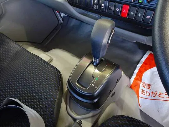 ダイナ 1.5t 4WD JL Wタイヤ 平ボデー 未使用車