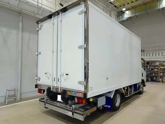 エルフ 1.85t FFL ワイドロング 低温冷凍車 格納ゲート/スタンバイ付