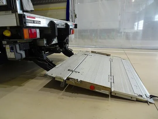 エルフ 1.85t FFL ワイドロング 低温冷凍車 格納ゲート/スタンバイ付
