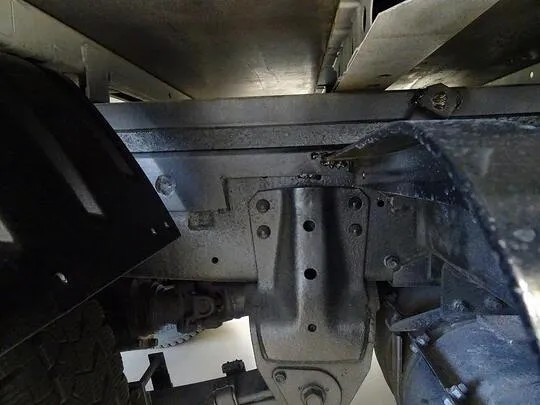 デュトロ  2t 4WD FJL 標準 タダノ3段クレーン付